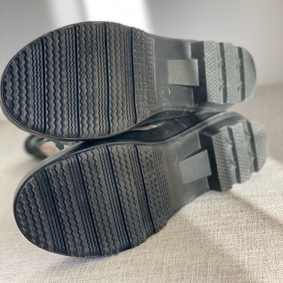 NWT women’s rain/garden rubber boots by A New Day - Picture 7 of 7